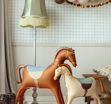 Naložite sliko v pregledovalnik galerije, BALON  BELI KONJ 86x73cm
